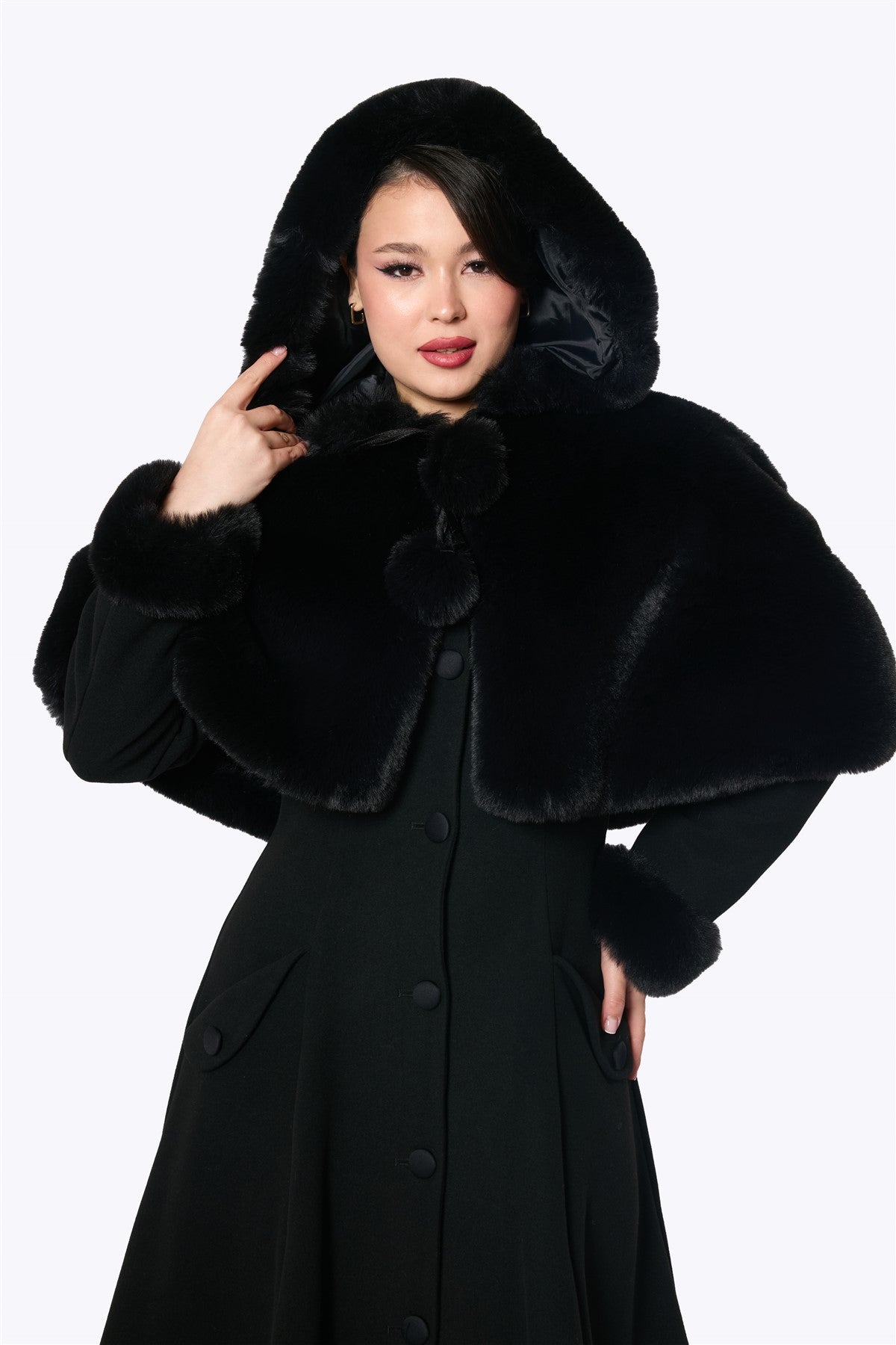 ジャケット・アウター AMOMENTO HAIRY HOODED CAPE Faux Fur Hooded Cape