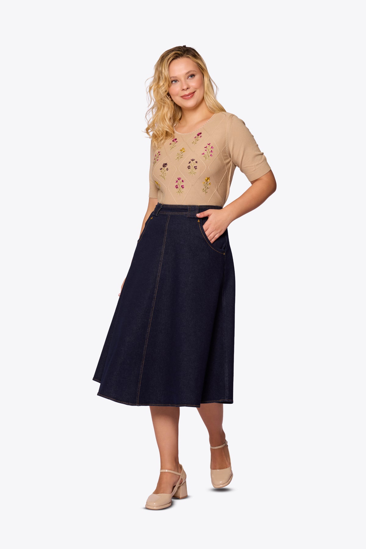 Viola Embroidered Diamond Knit Mink Top