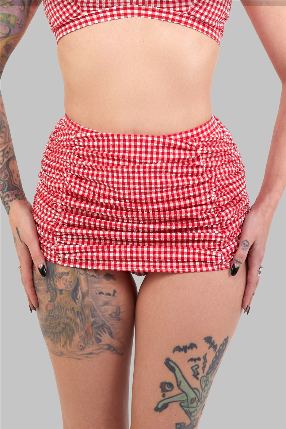 Retro ruched gingham girdle swim skirt