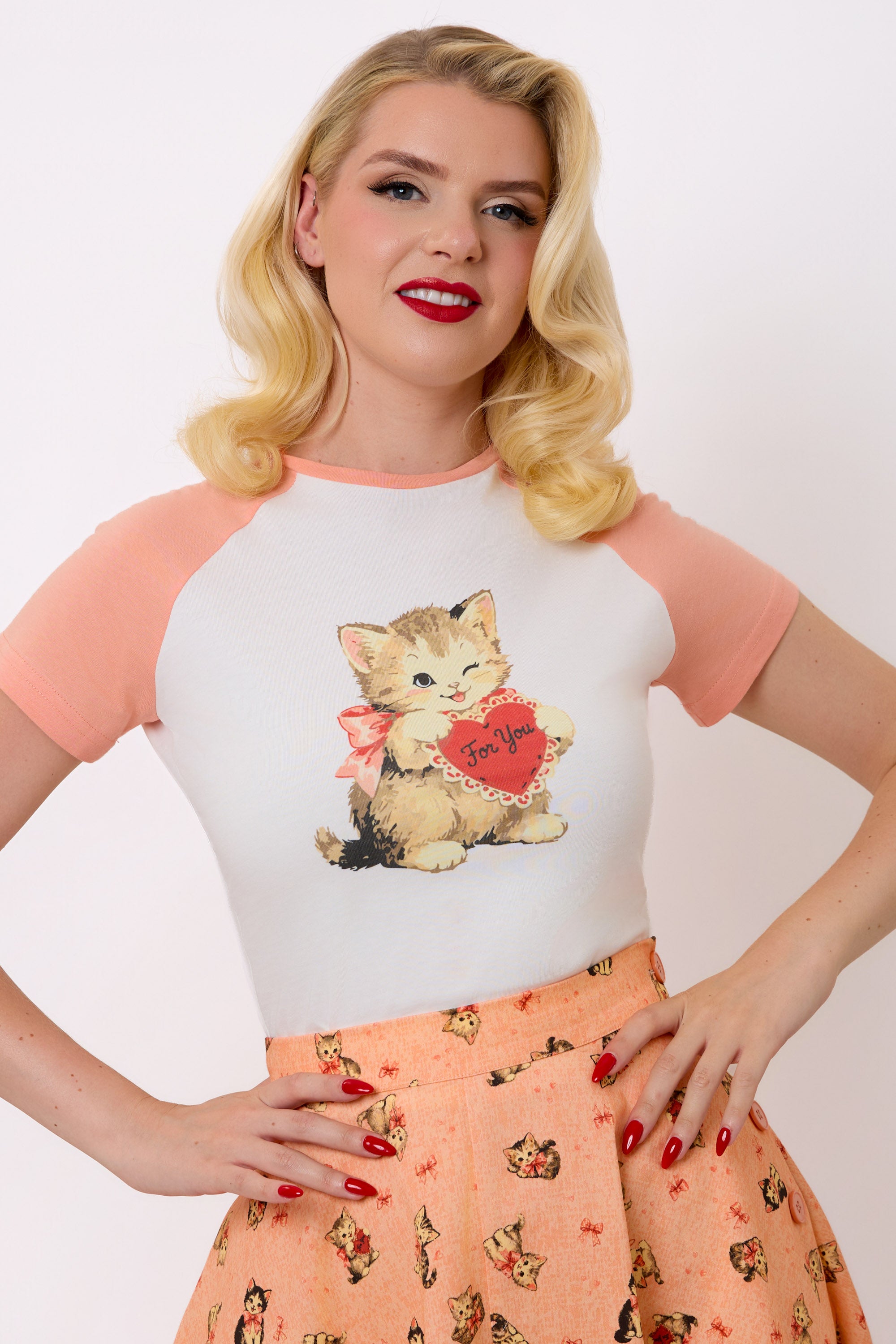 Sammy Swonn Vintage Kitten T-Shirt