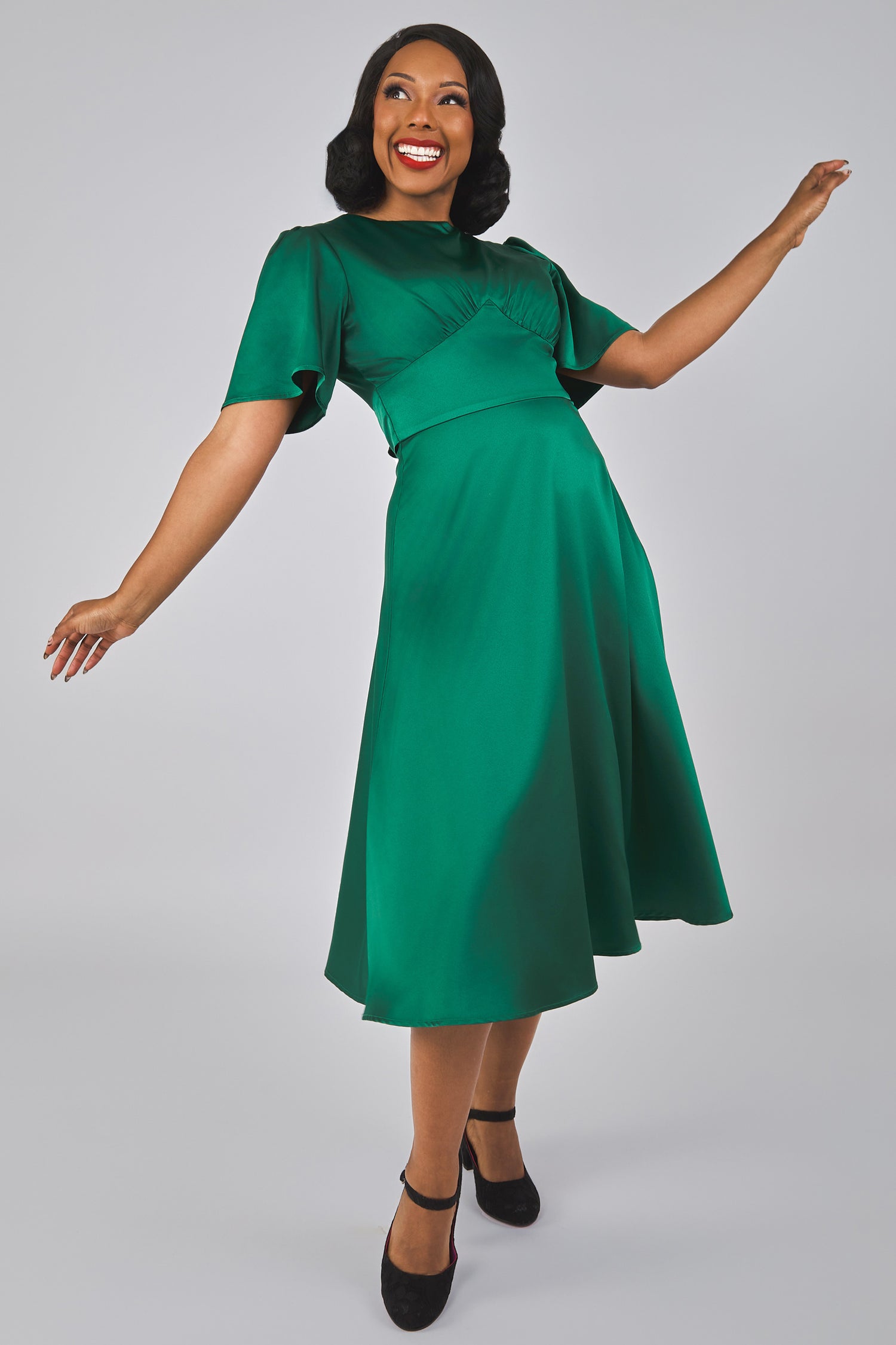 collectif green dress Collectif Green Velvet Karin Swing Dress