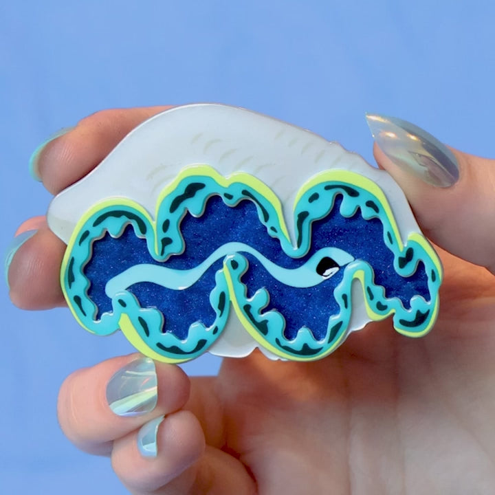 Erstwilder Giant Clam Brooch